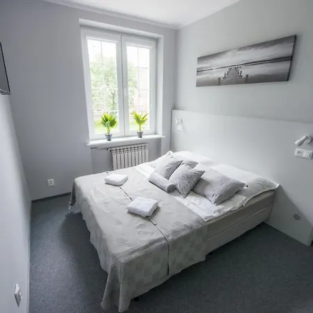 Wide Street Хостел