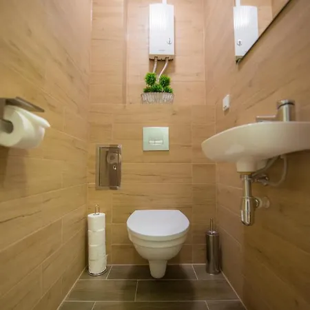 Хостел Wide Street Гданьск